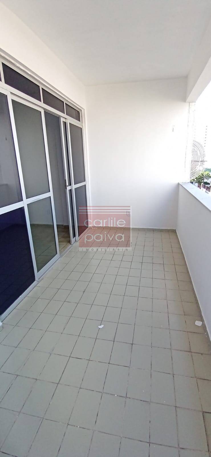 Apartamento à venda com 3 quartos, 120m² - Foto 9