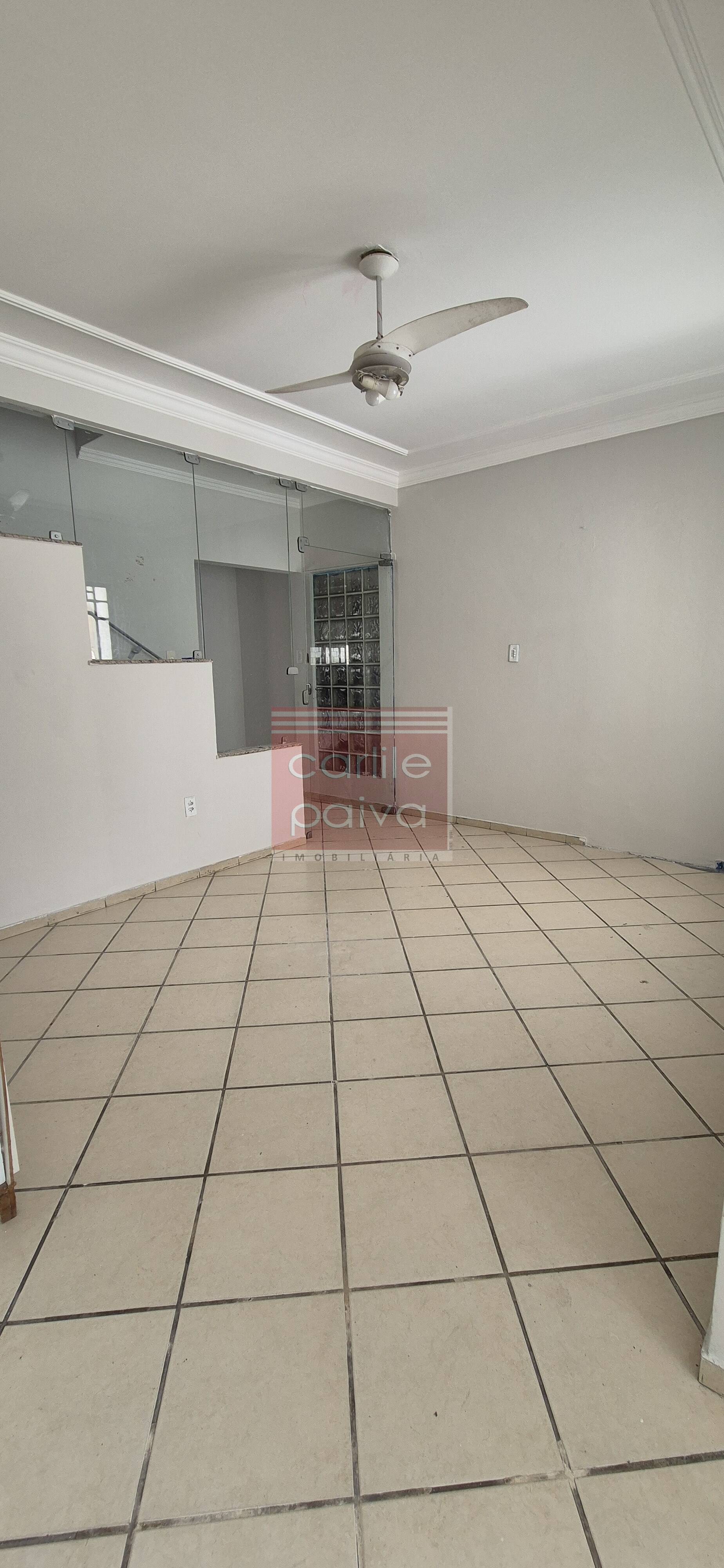 Casa para alugar com 2 quartos, 200m² - Foto 6